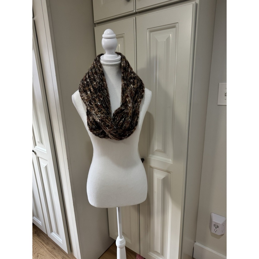 Collectioneighteen Chunky Knit Infinity Scarf‎ Metallic Yarn Long Winter Cozy